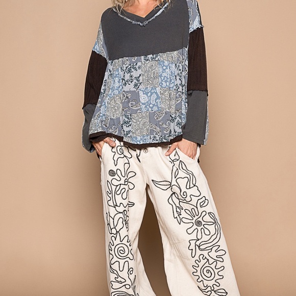 POL Soft Swingy V neck Boho Overlay Top - Picture 4 of 4